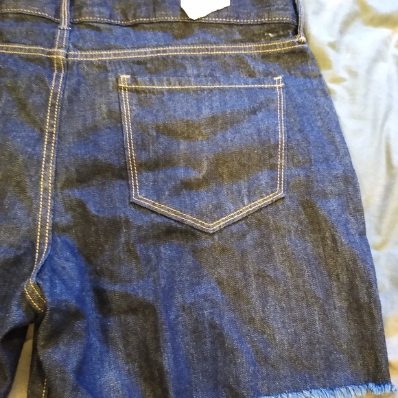 COPY - Old Navy Flirt Shorts - Picture 6 of 6